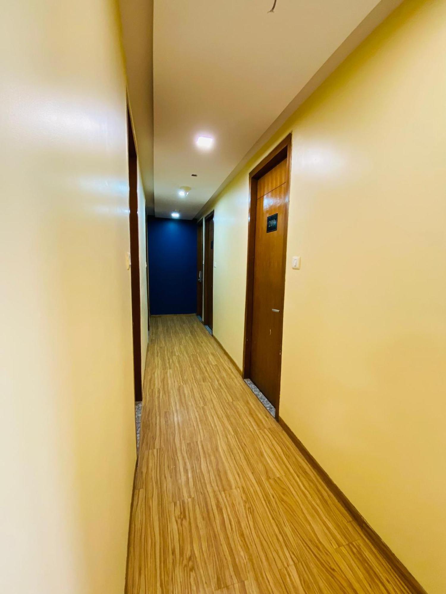 Hotel Arton Regency Near Terminal 2 Airport Βομβάη Εξωτερικό φωτογραφία