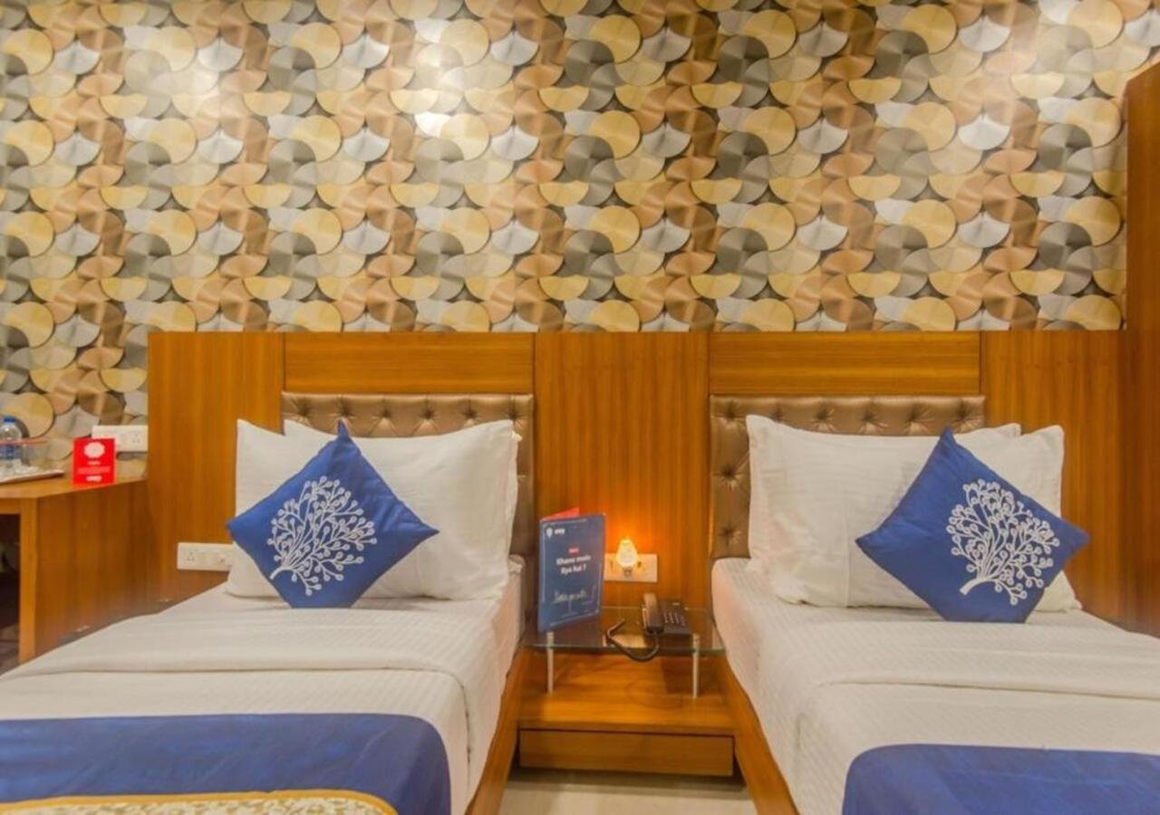 Hotel Arton Regency Near Terminal 2 Airport Βομβάη Εξωτερικό φωτογραφία
